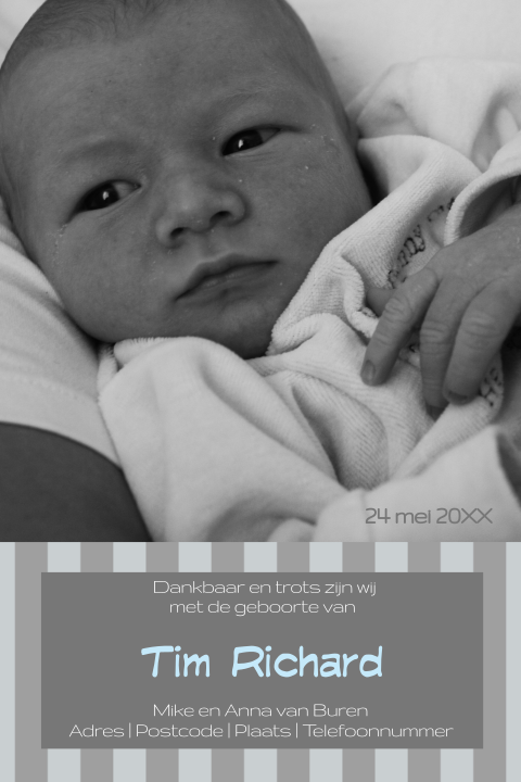 Geboortekaartje met foto en strepen in grijs